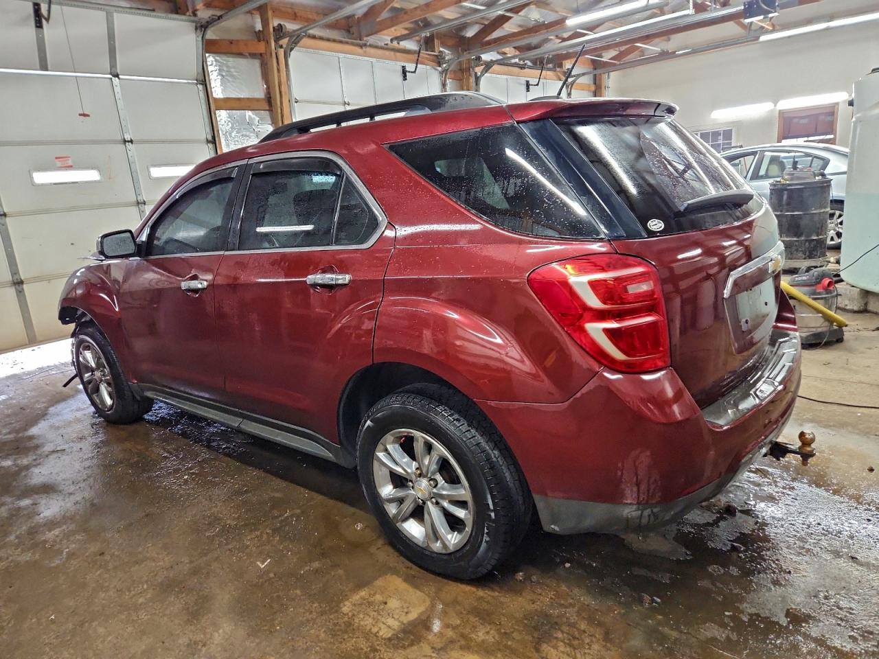2016 CHEVROLET EQUINOX LT photo 2