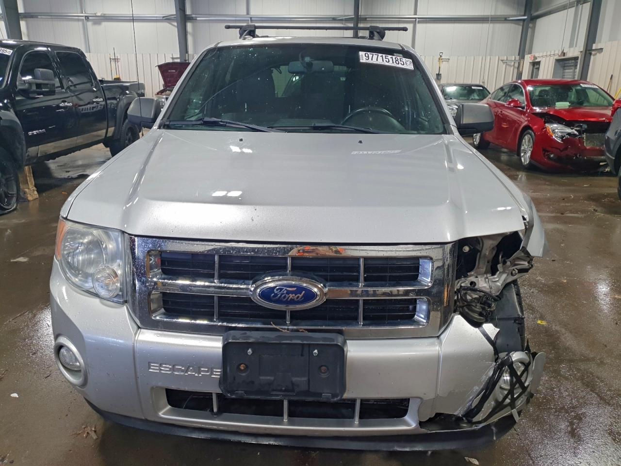 2011 FORD ESCAPE XLT photo 5