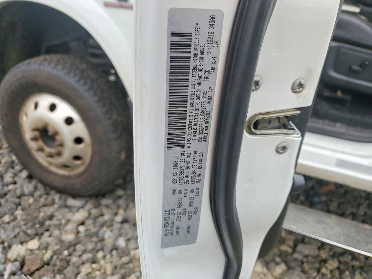 2018 RAM 3500 LARAMIE photo 12