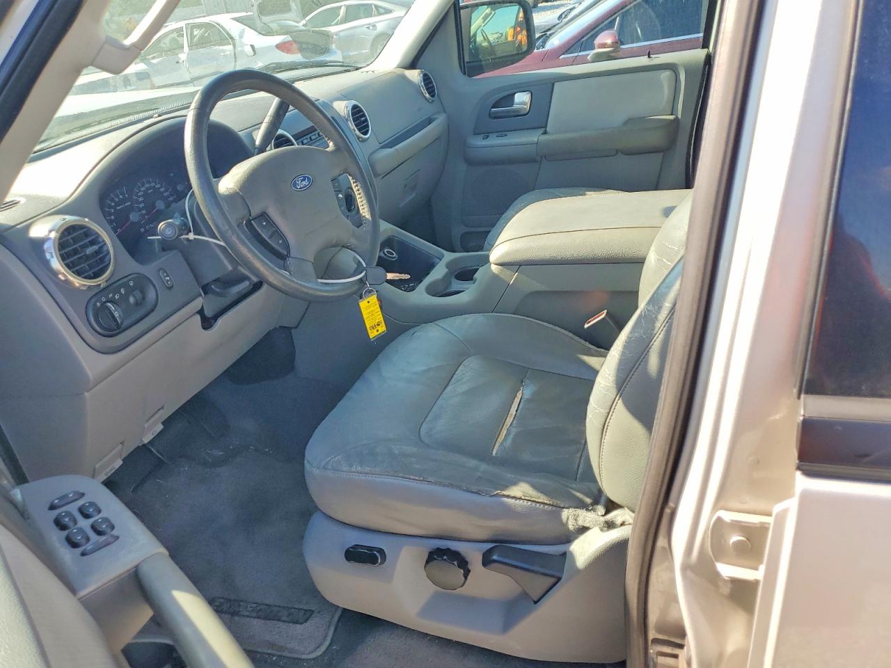 2004 FORD EXPEDITION XLT photo 7