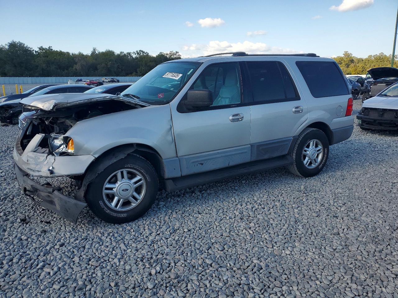 2004 FORD EXPEDITION