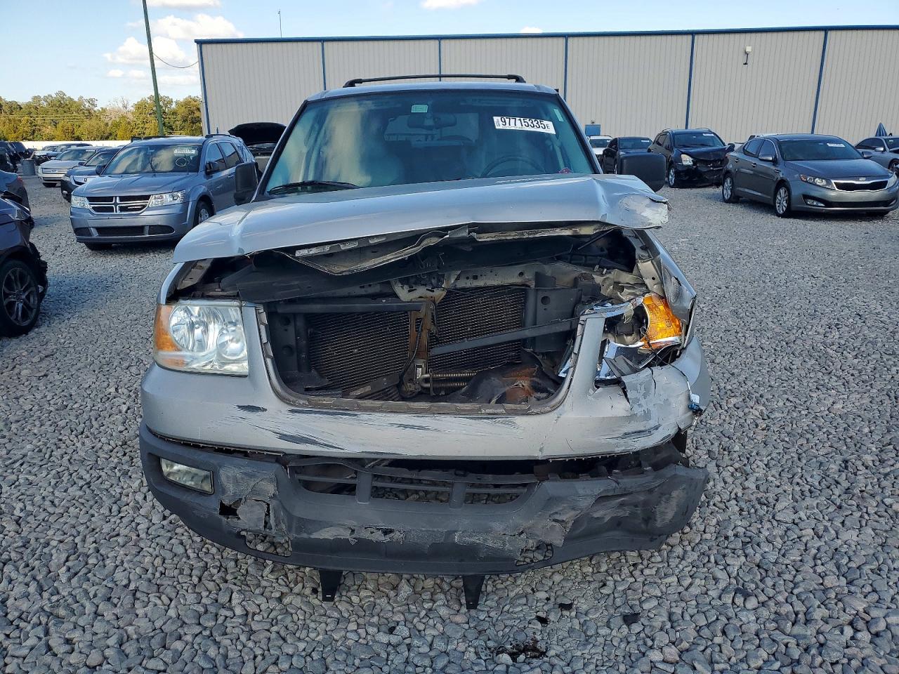 2004 FORD EXPEDITION XLT photo 5