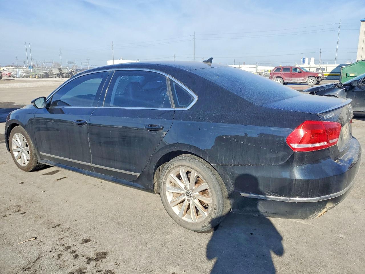 2012 VOLKSWAGEN PASSAT SEL photo 2