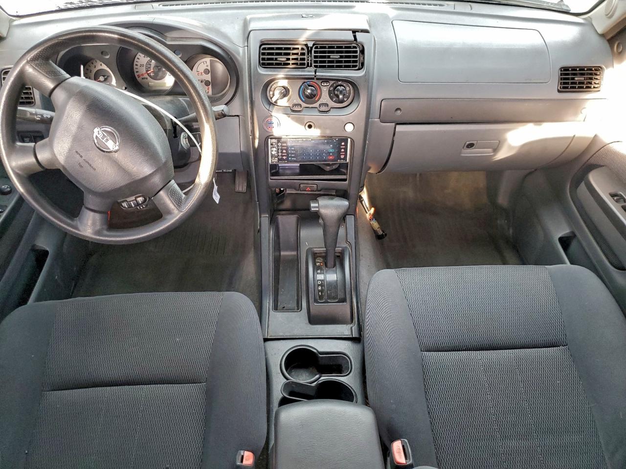 2004 NISSAN FRONTIER CREW CAB XE V6 photo 8