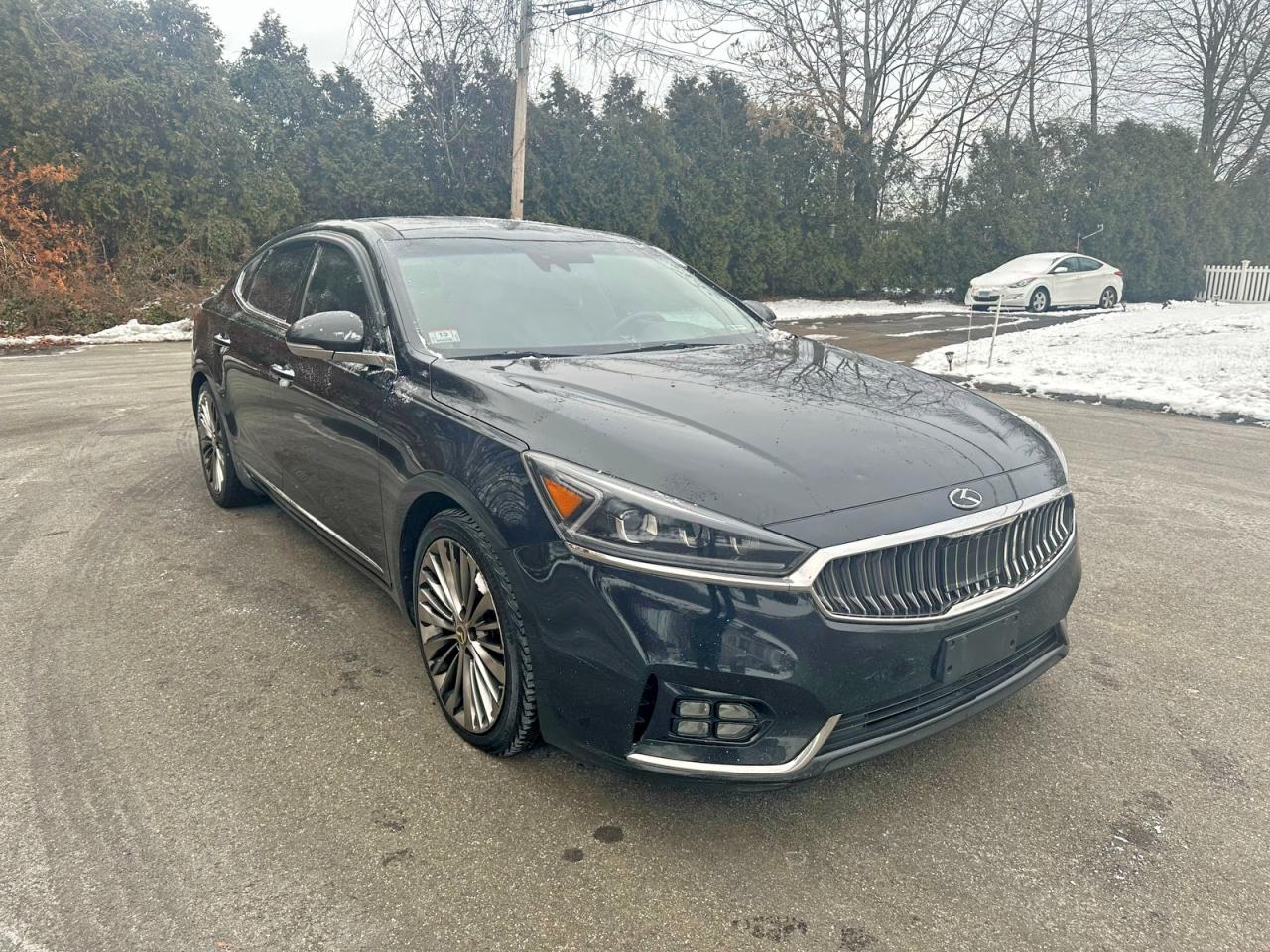2017 KIA CADENZA