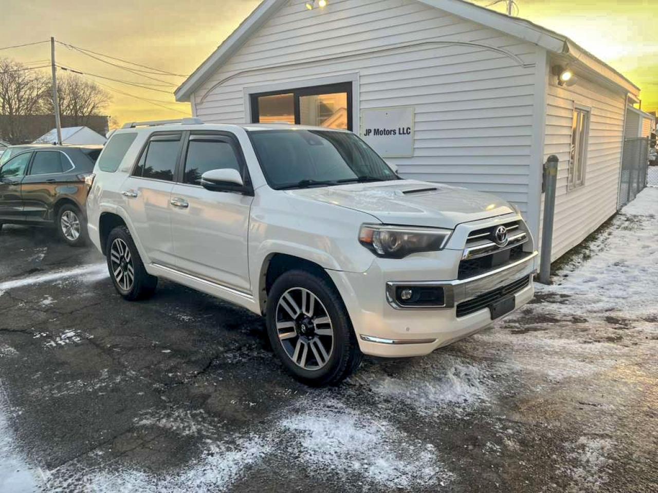 2022 TOYOTA 4RUNNER LIMITED photo 4