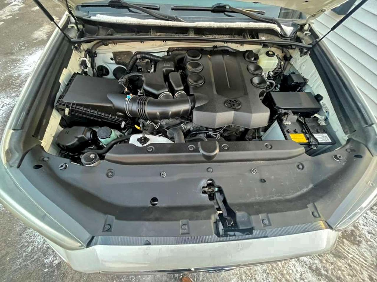 2022 TOYOTA 4RUNNER LIMITED photo 9