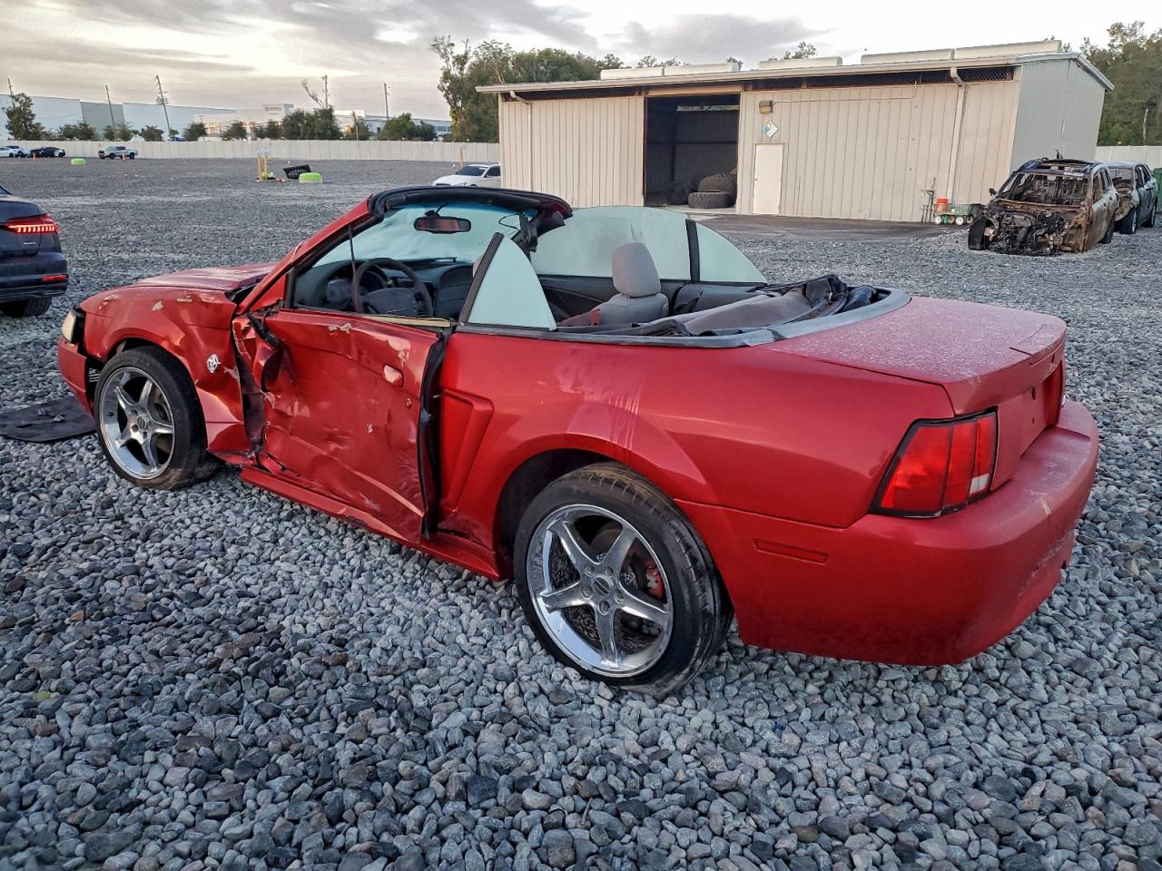 1999 FORD MUSTANG photo 2