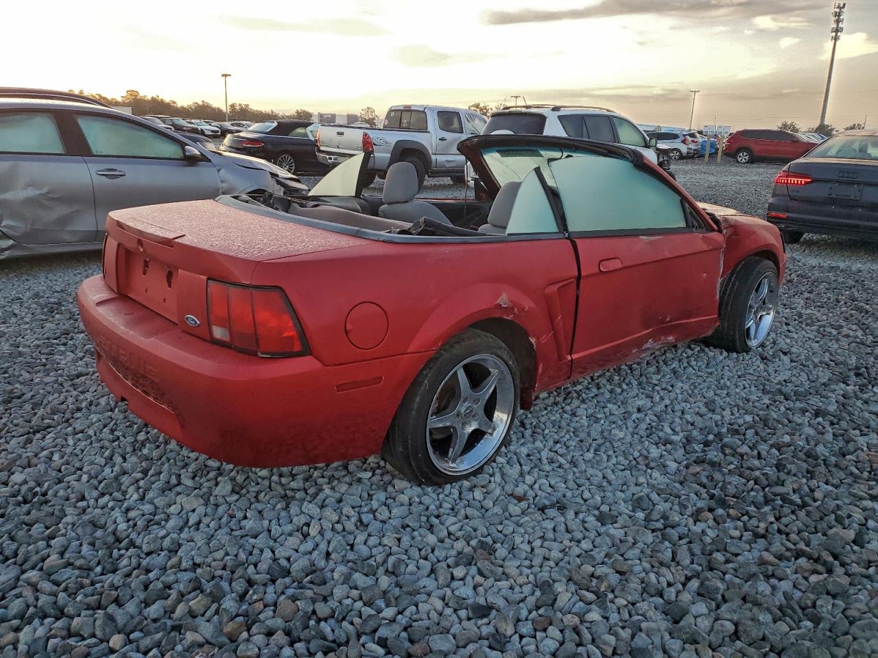 1999 FORD MUSTANG photo 3