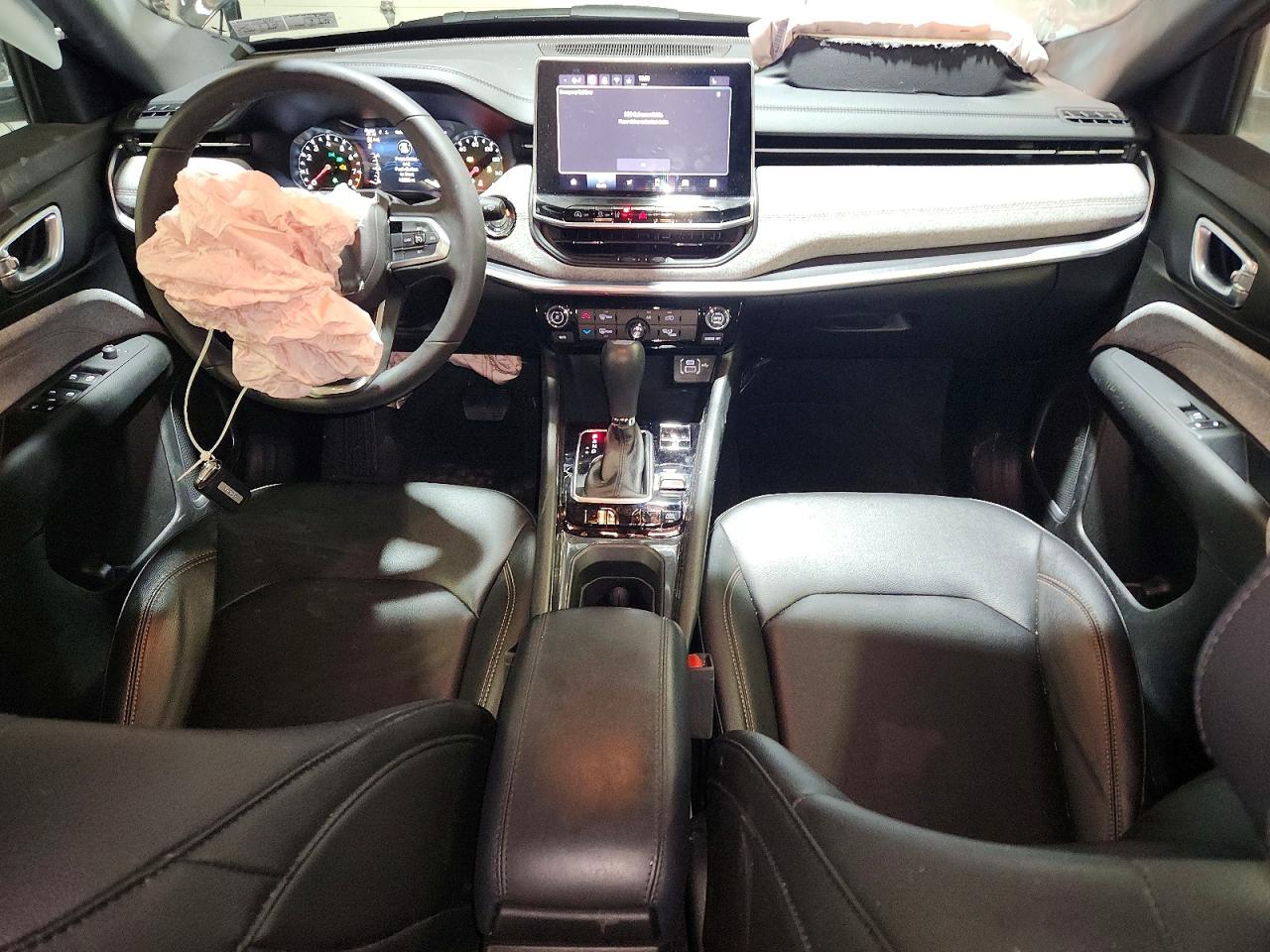 2024 JEEP COMPASS LATITUDE LUX photo 7