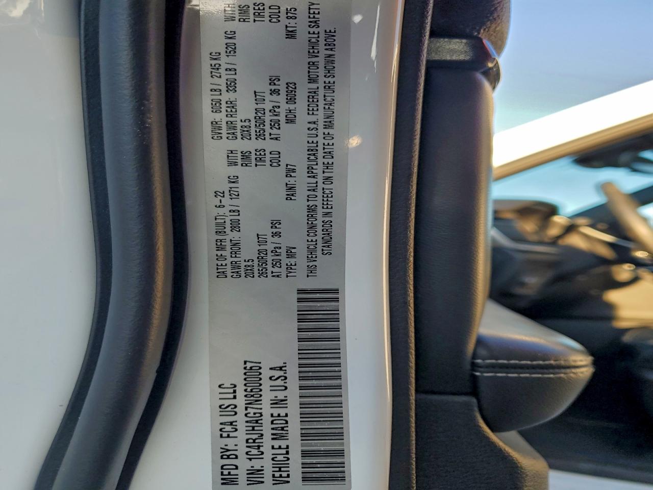 2022 JEEP GRAND CHEROKEE LAREDO photo 14