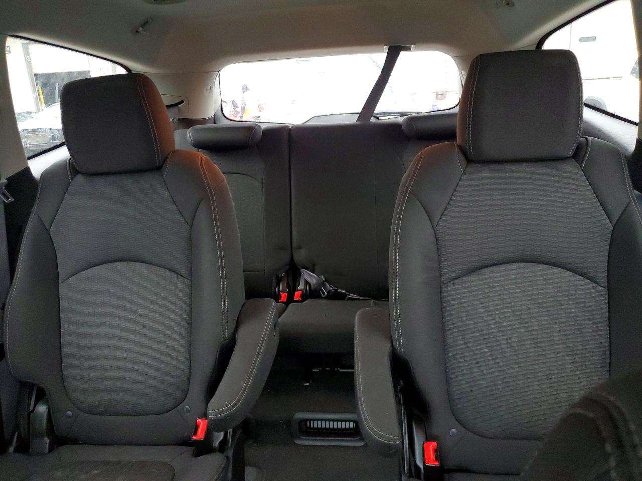 2014 CHEVROLET TRAVERSE LT photo 19