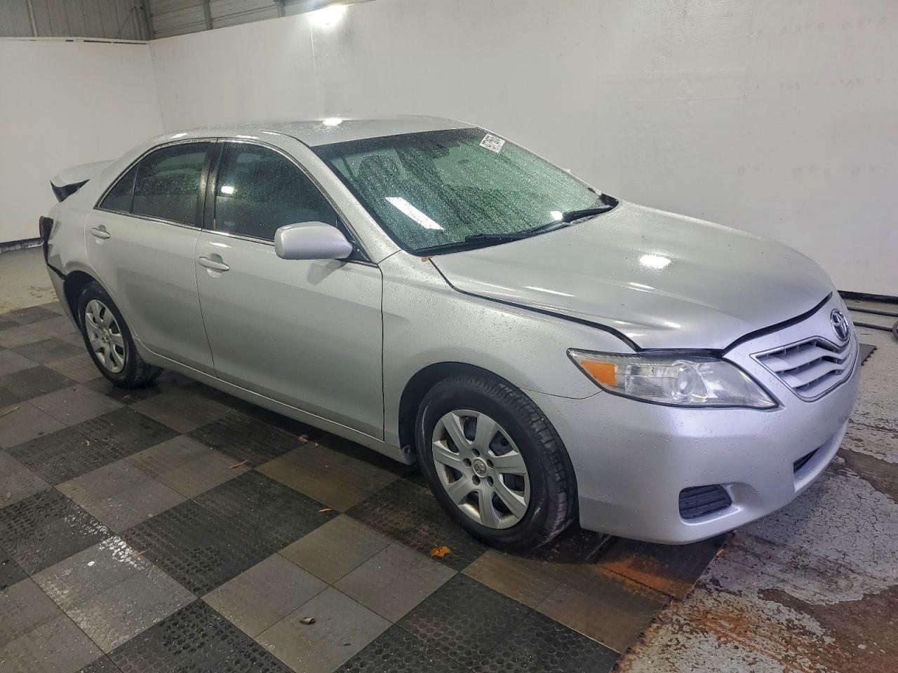 2011 TOYOTA CAMRY BASE photo 4