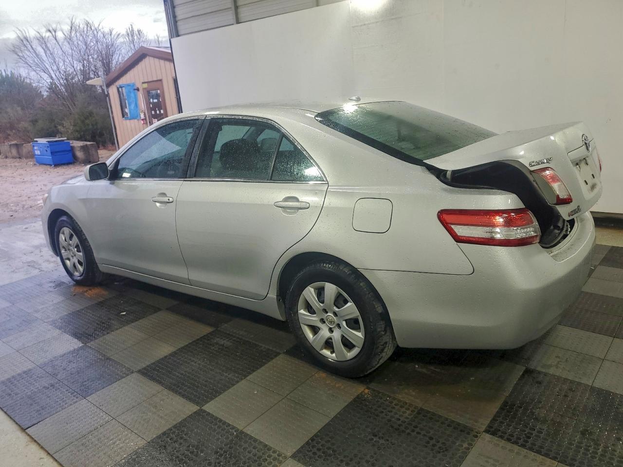 2011 TOYOTA CAMRY BASE photo 2