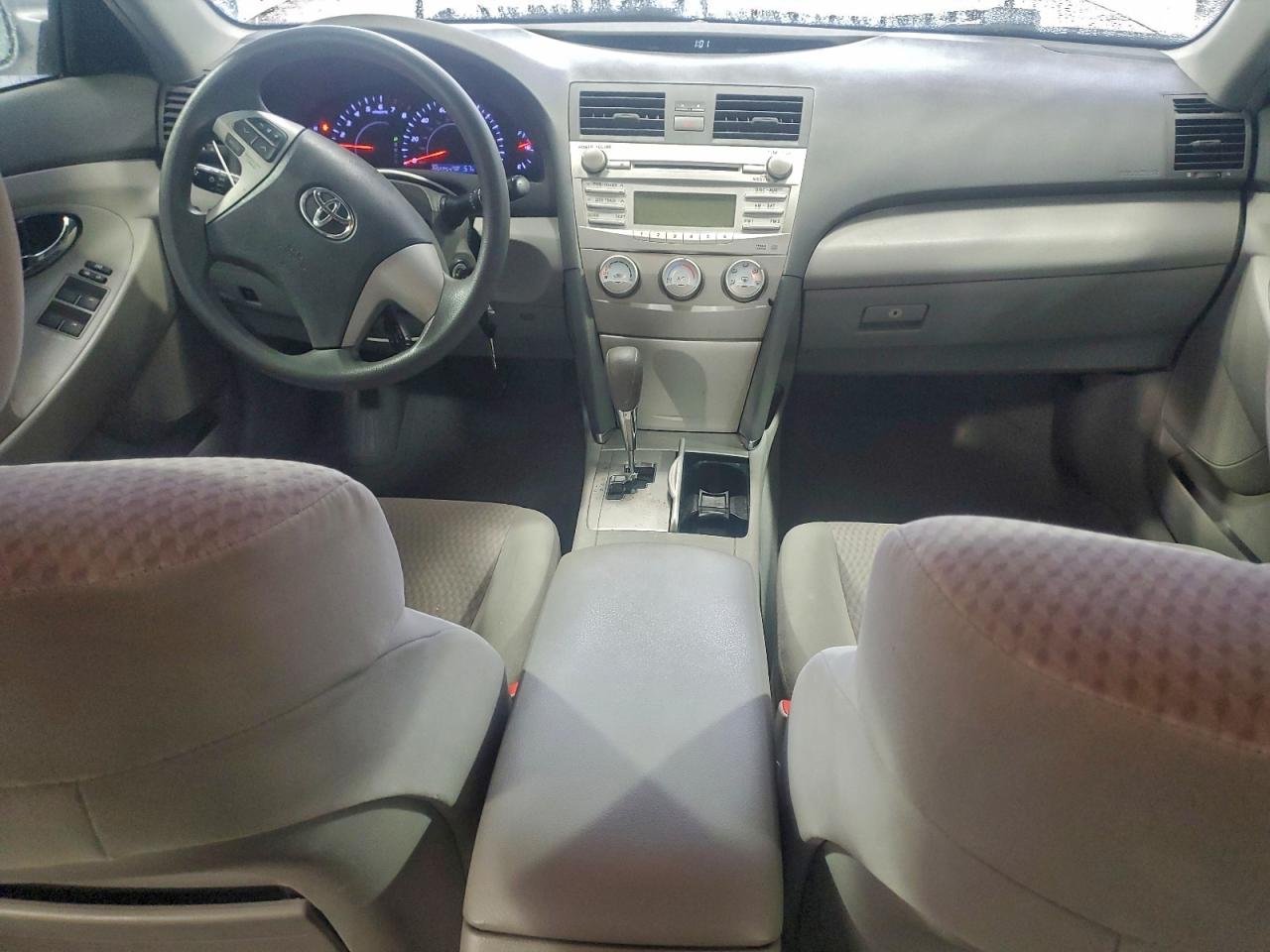 2011 TOYOTA CAMRY BASE photo 8