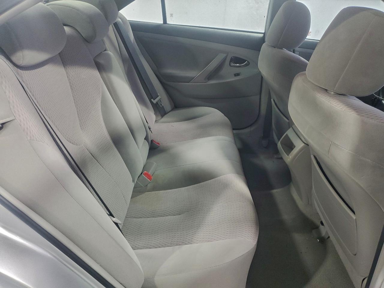 2011 TOYOTA CAMRY BASE photo 10