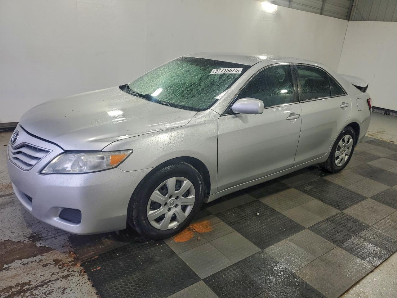 2011 TOYOTA CAMRY
