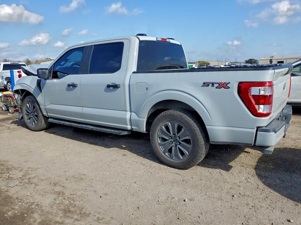 2023 FORD F150 SUPERCREW photo 2