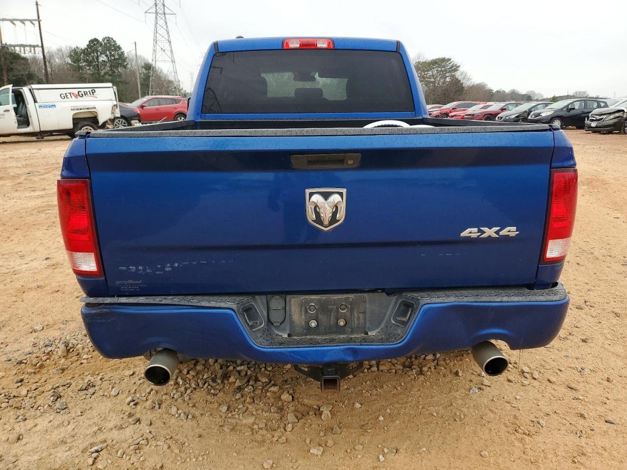 2016 RAM 1500 ST photo 11