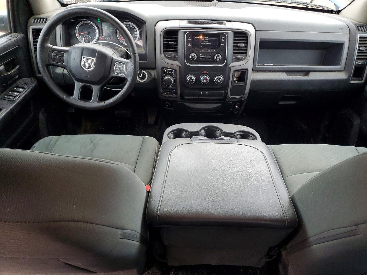 2016 RAM 1500 ST photo 15