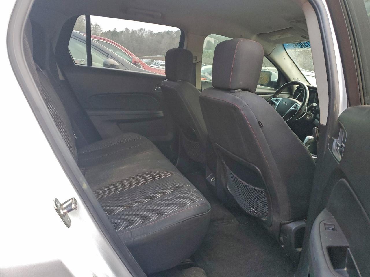 2011 GMC TERRAIN SLE photo 10