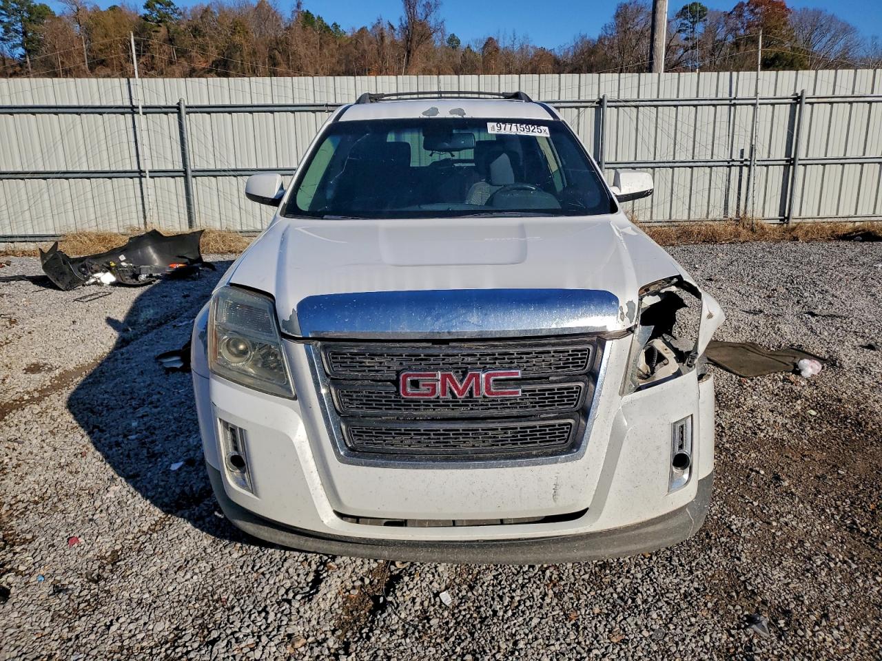 2011 GMC TERRAIN SLE photo 5