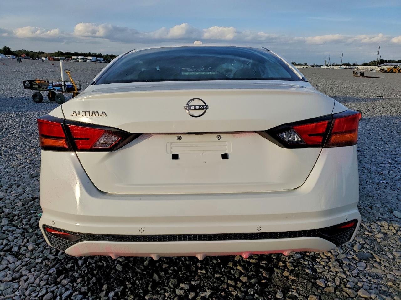 2025 NISSAN ALTIMA SV photo 6