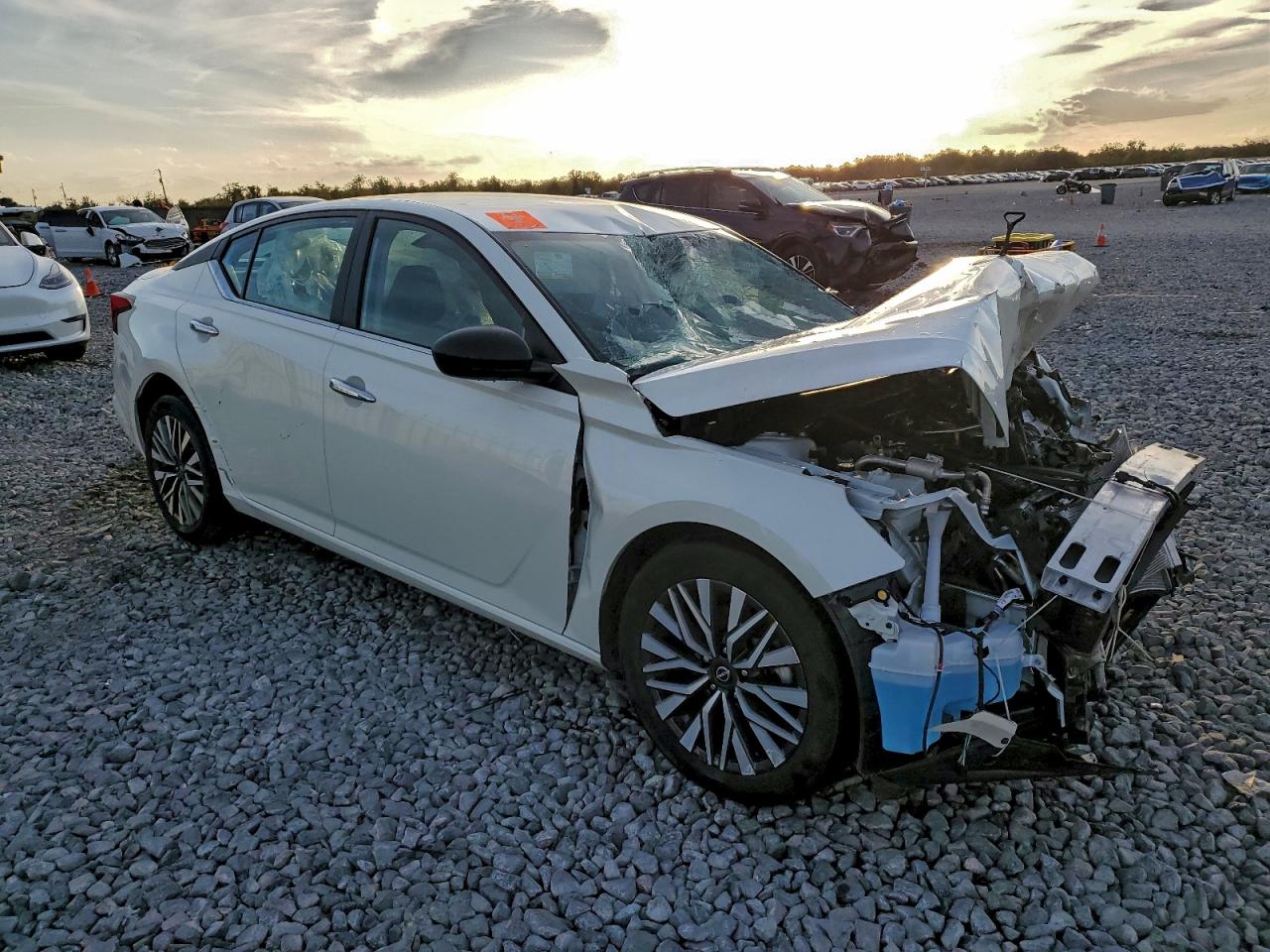 2025 NISSAN ALTIMA SV photo 4