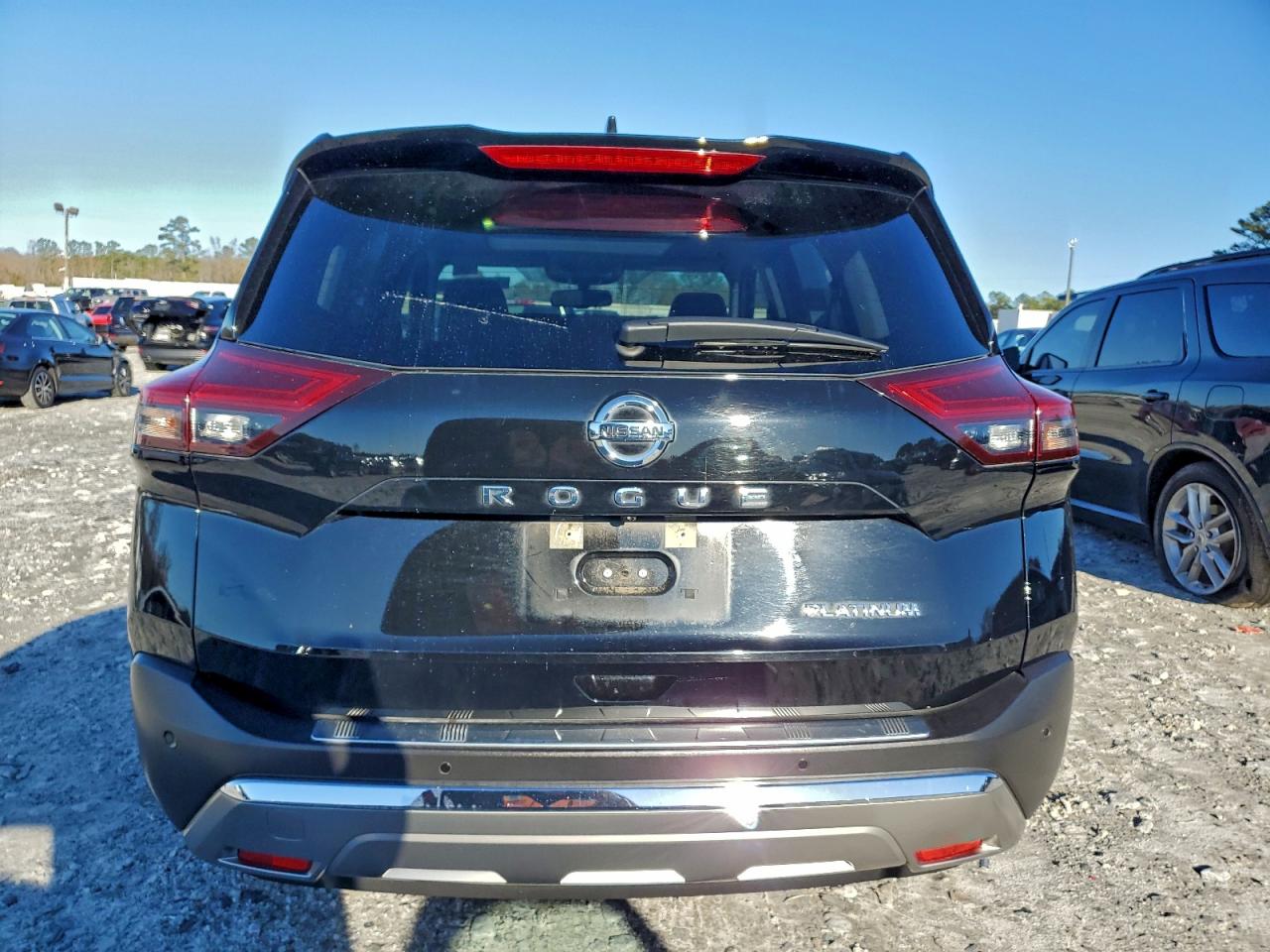 2021 NISSAN ROGUE PLATINUM photo 6