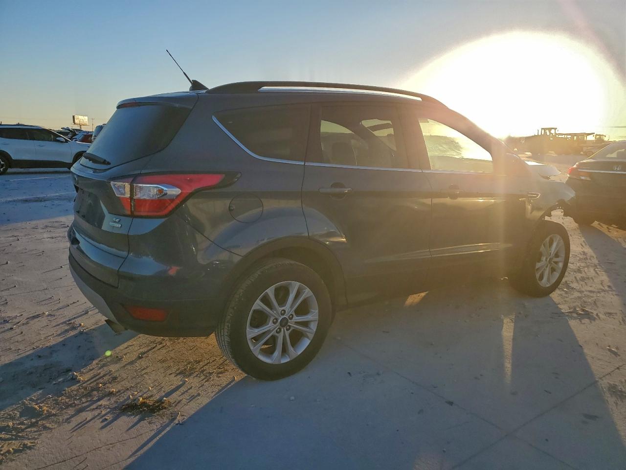 2018 FORD ESCAPE SE photo 3