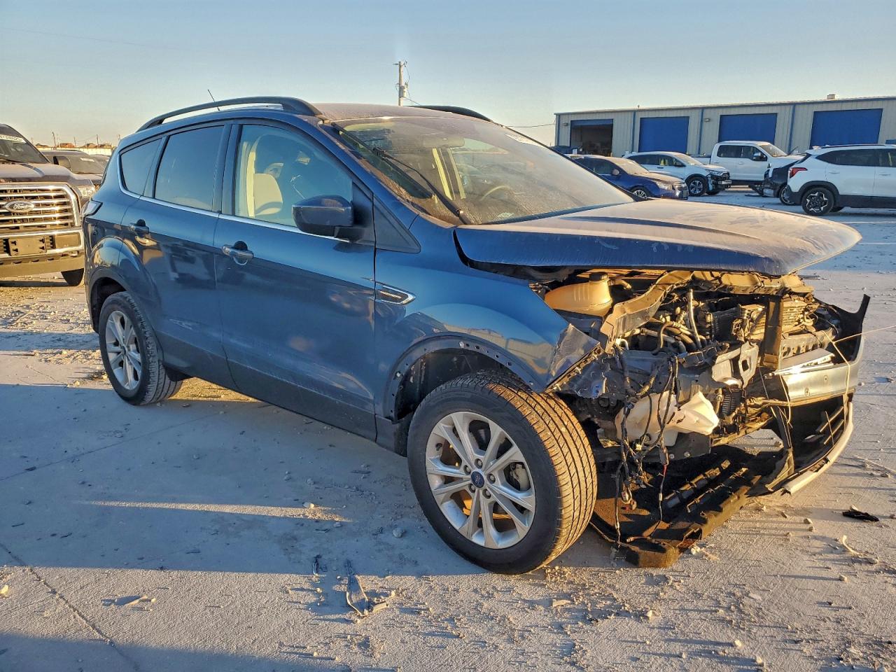 2018 FORD ESCAPE SE photo 4