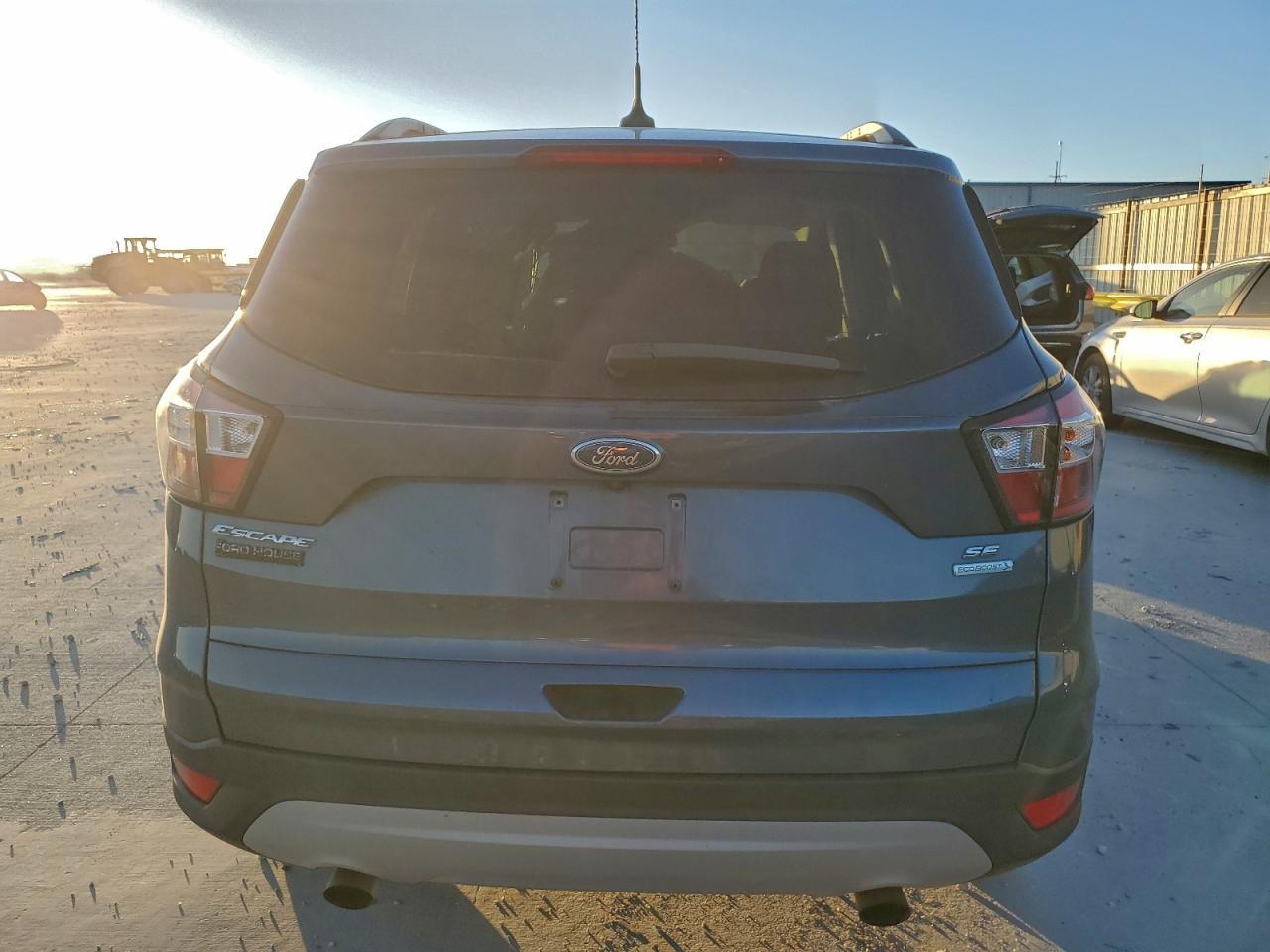 2018 FORD ESCAPE SE photo 6