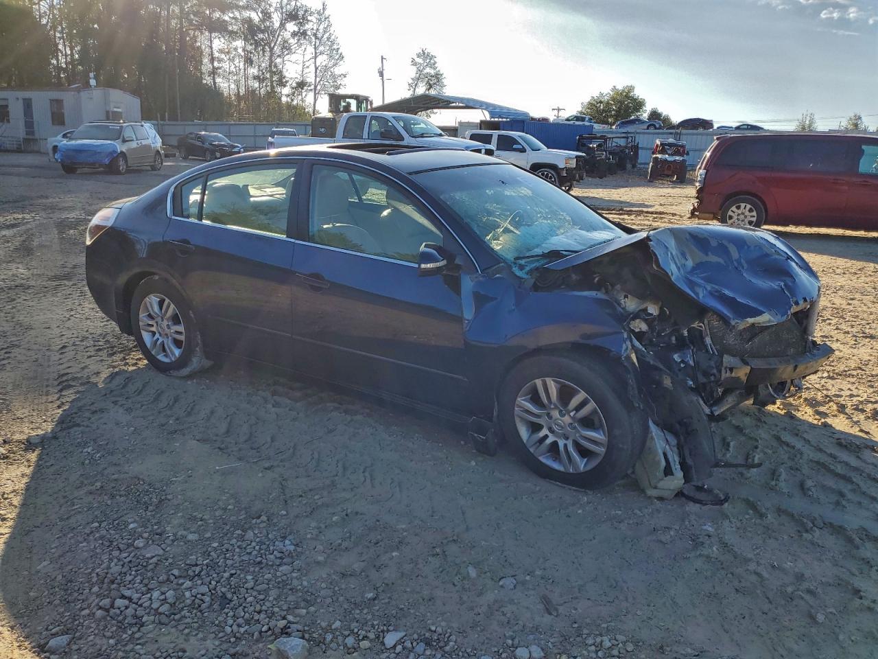 2012 NISSAN ALTIMA BASE photo 4