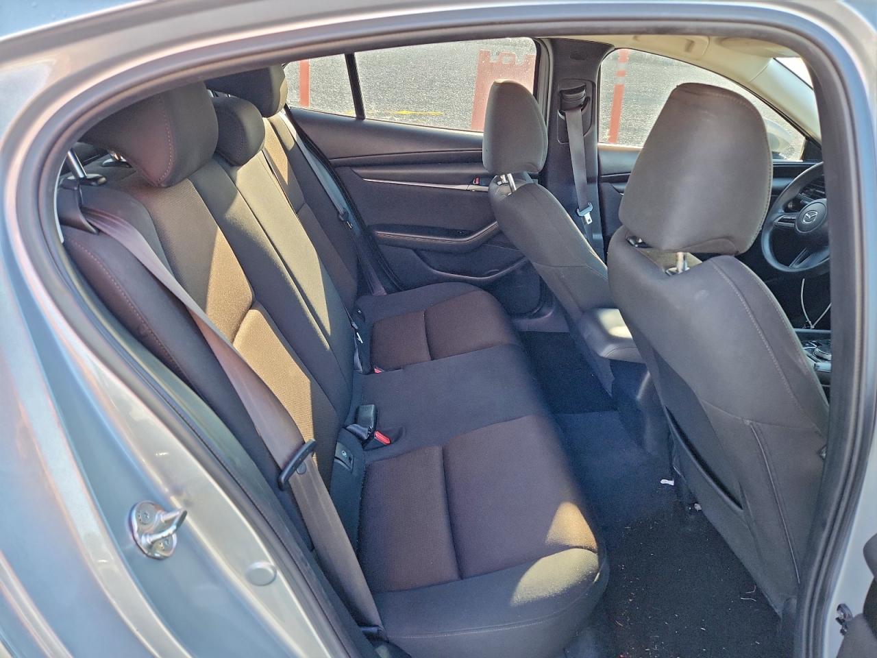 2019 MAZDA 3 photo 10