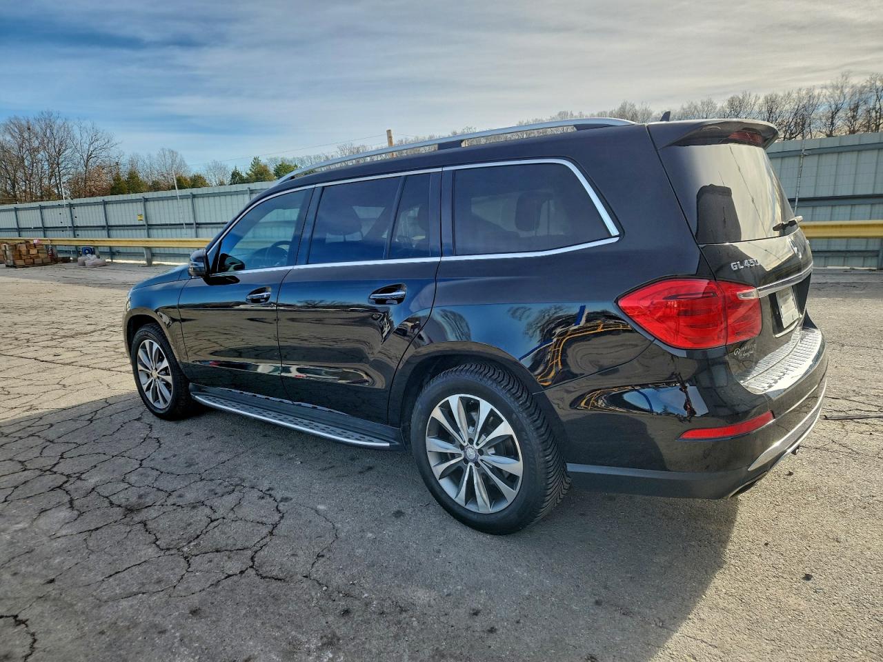 2014 MERCEDES-BENZ GL 450 4MATIC photo 2