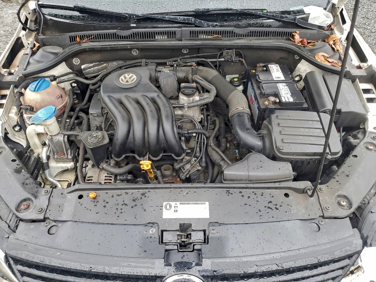 2012 VOLKSWAGEN JETTA BASE photo 11