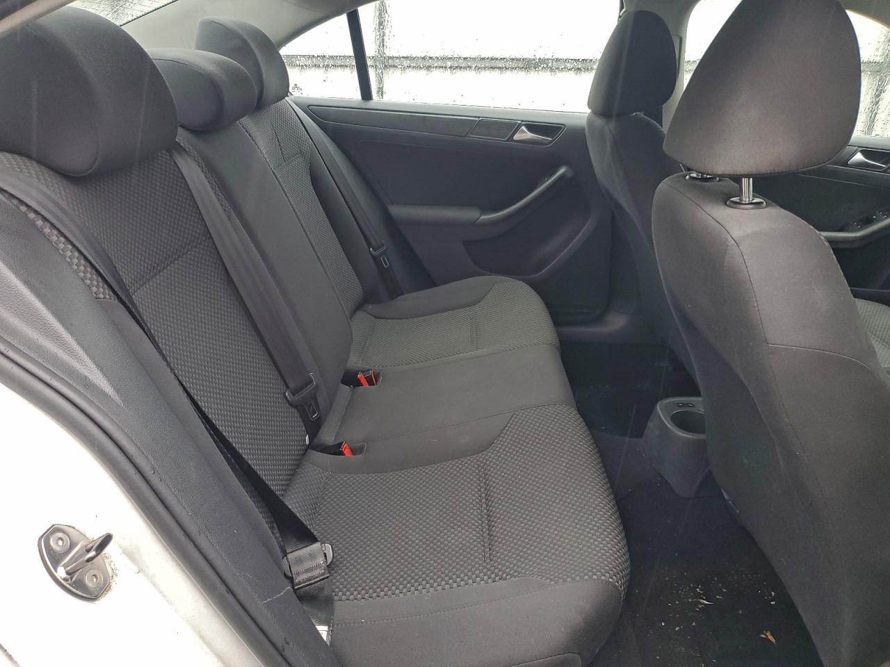 2012 VOLKSWAGEN JETTA BASE photo 10