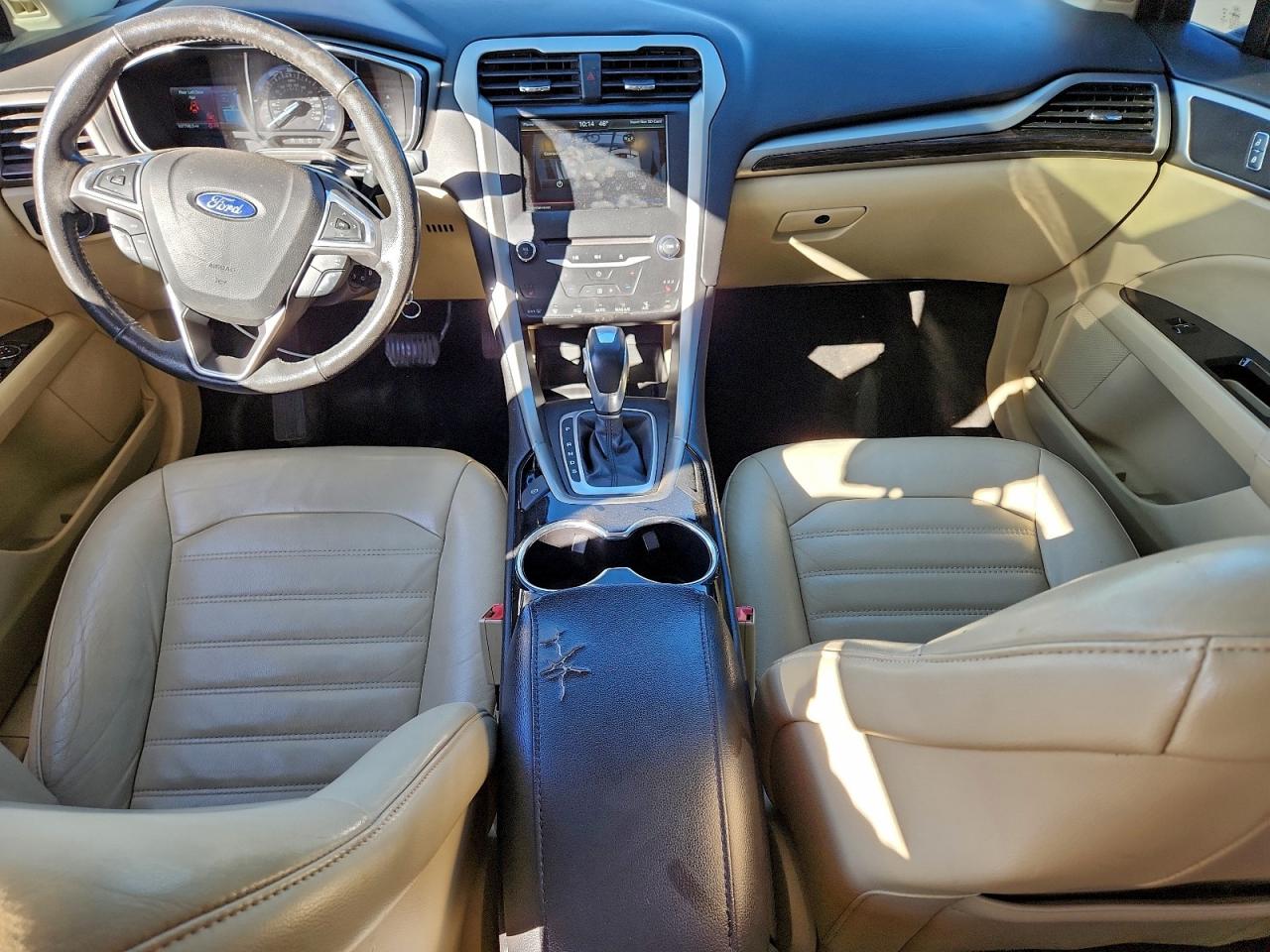 2014 FORD FUSION SE photo 8