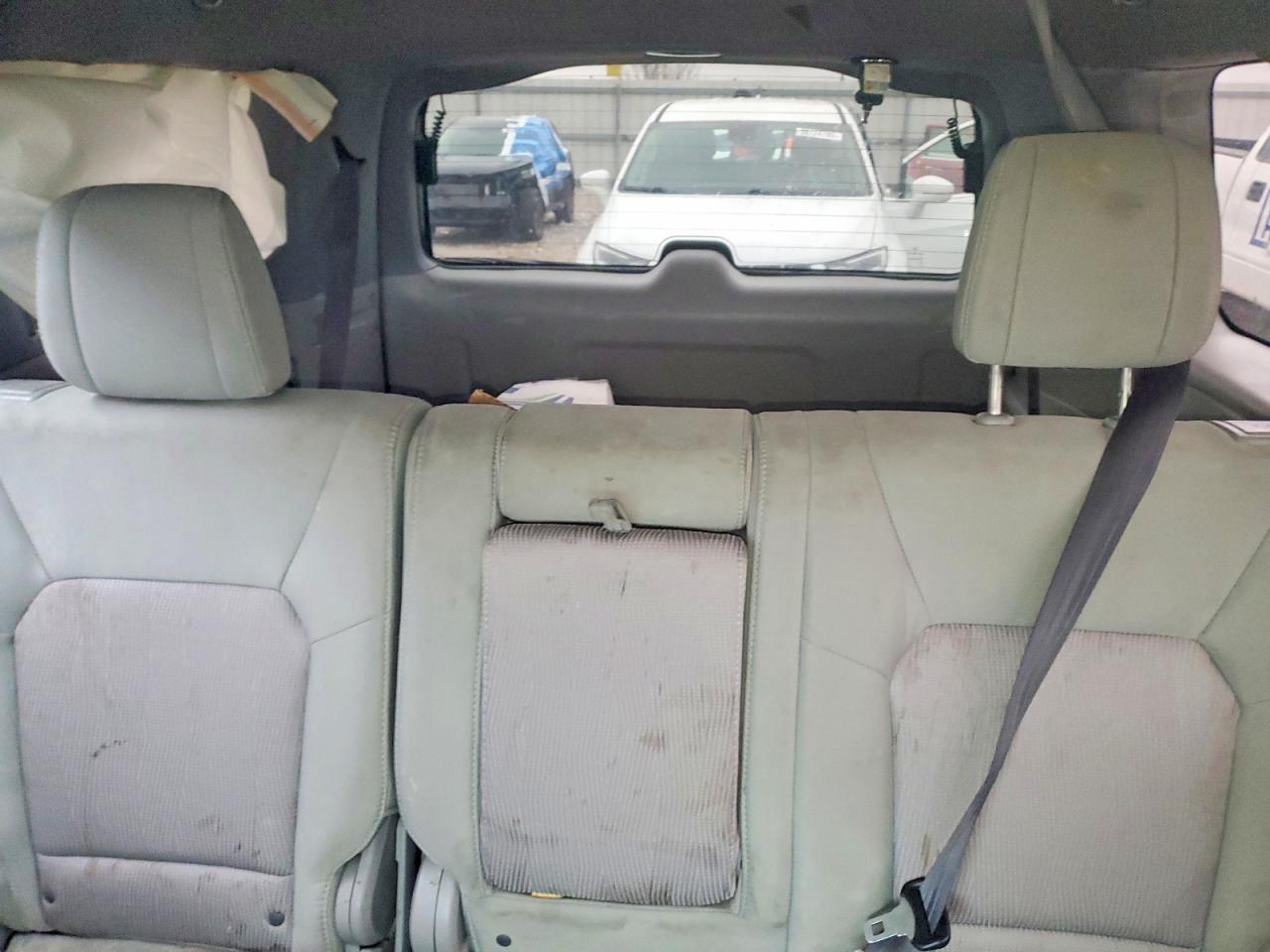 2015 HONDA PILOT SE photo 19