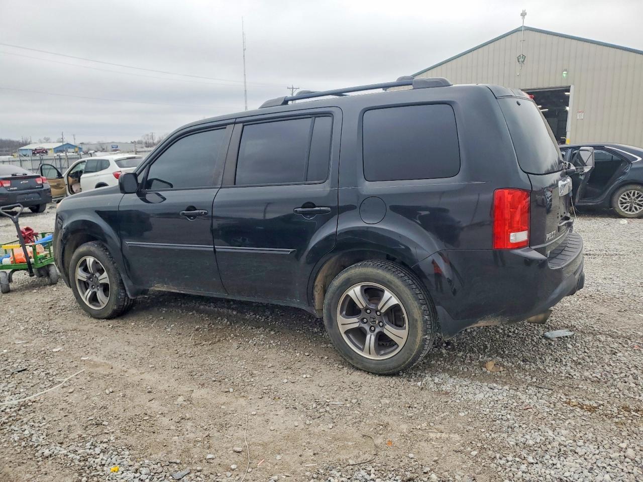 2015 HONDA PILOT SE photo 3