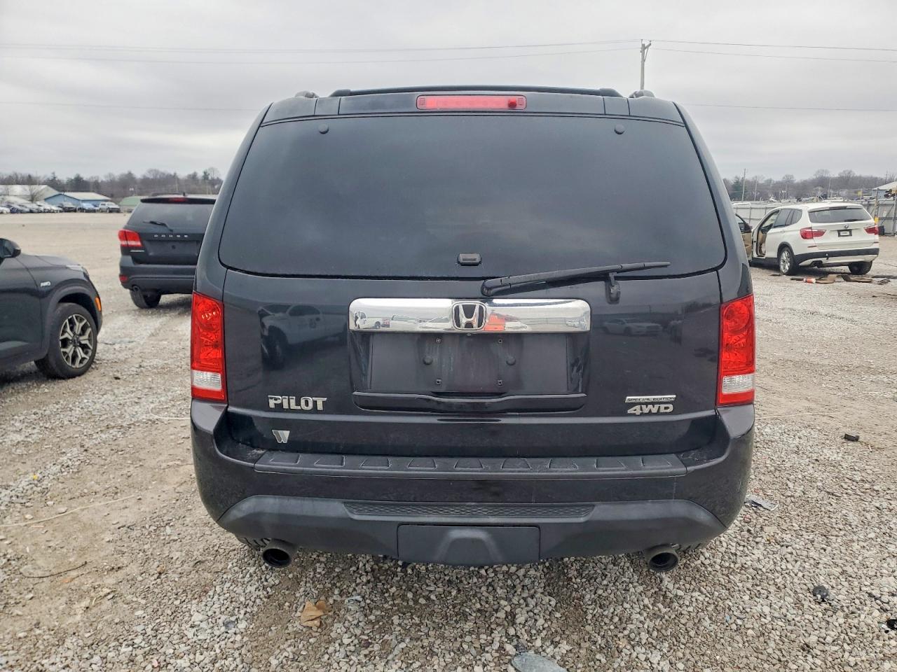 2015 HONDA PILOT SE photo 11