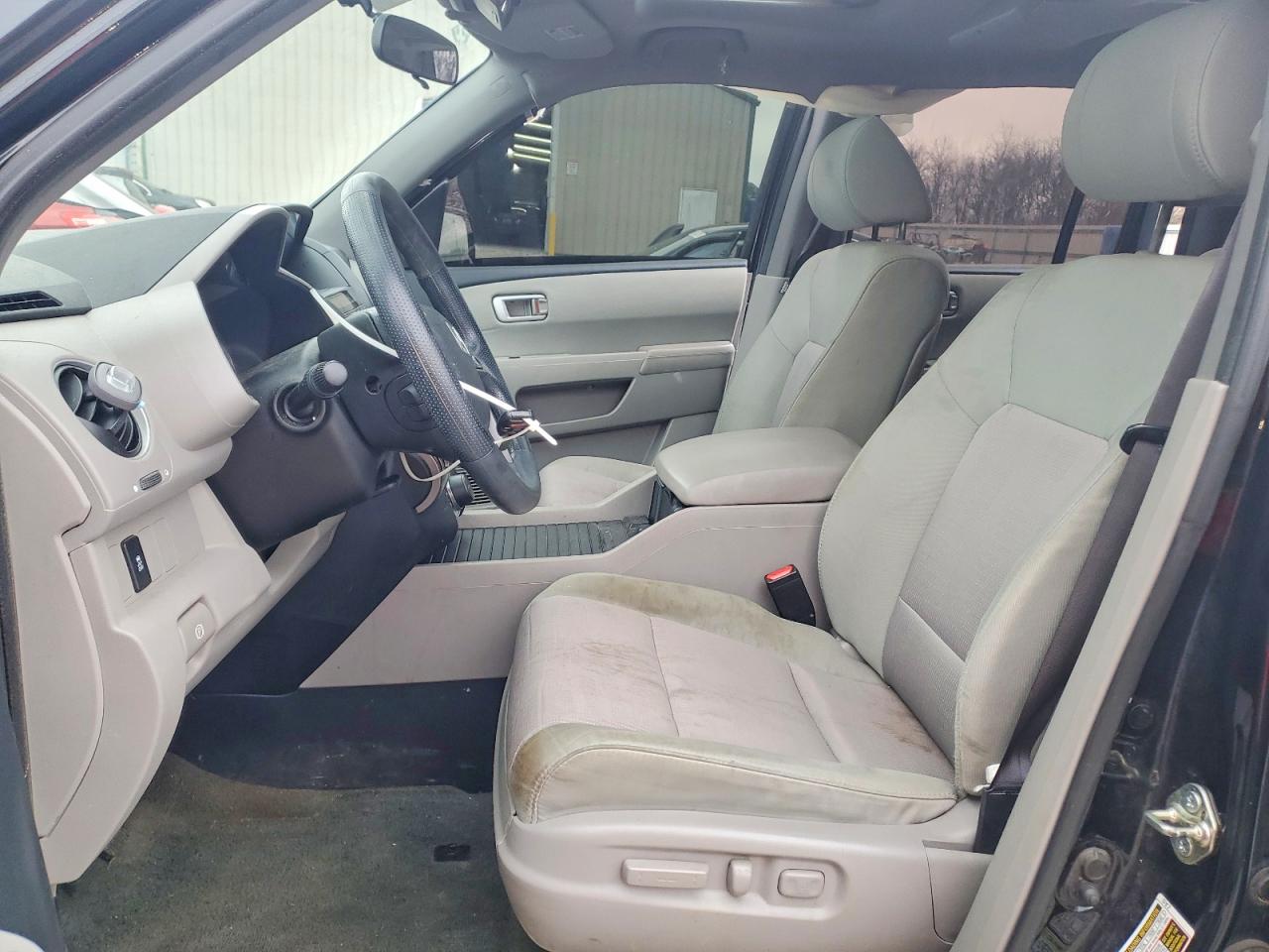 2015 HONDA PILOT SE photo 13