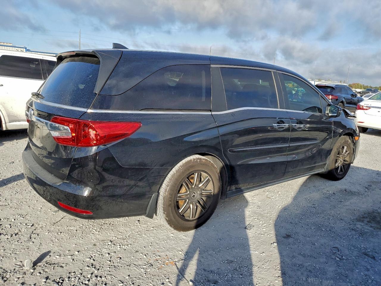 2019 HONDA ODYSSEY EXL photo 3