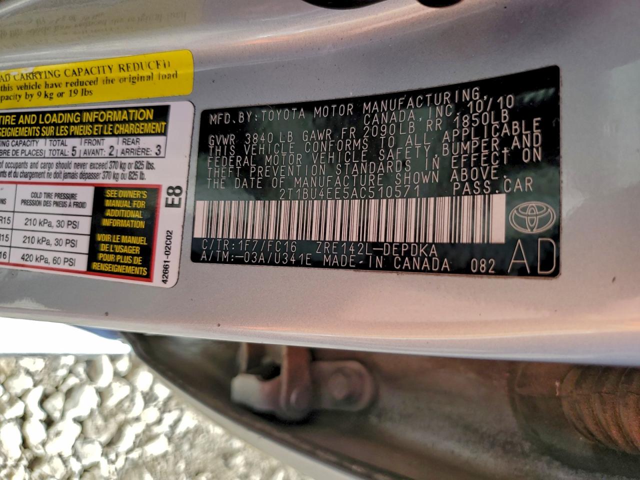 2010 TOYOTA COROLLA LE photo 12