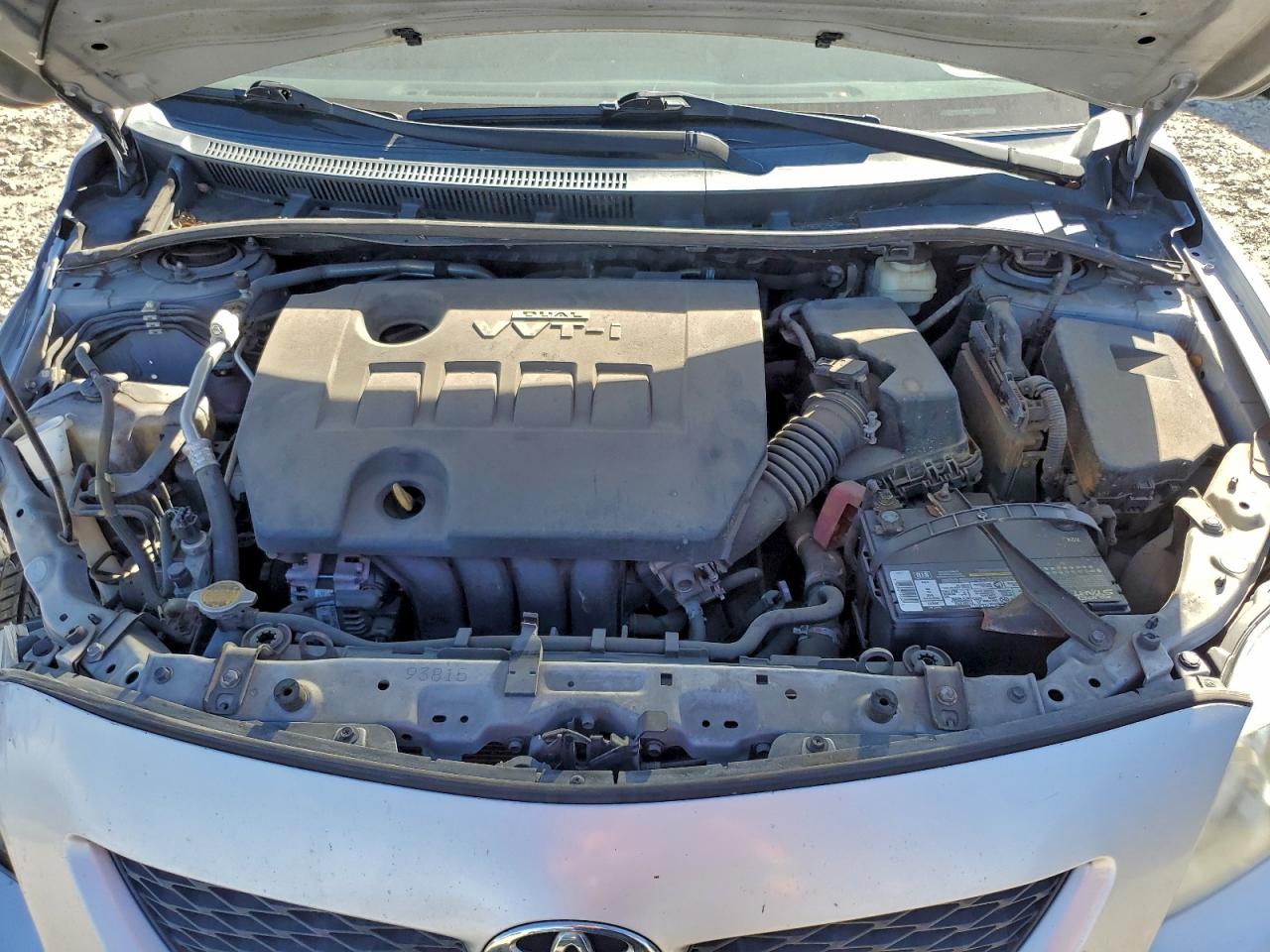 2010 TOYOTA COROLLA LE photo 11