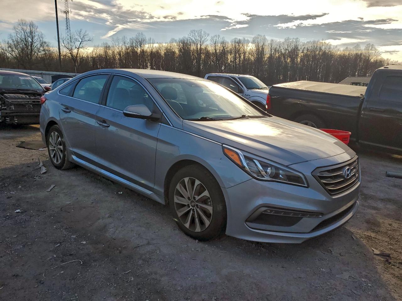 2017 HYUNDAI SONATA SPORT photo 4