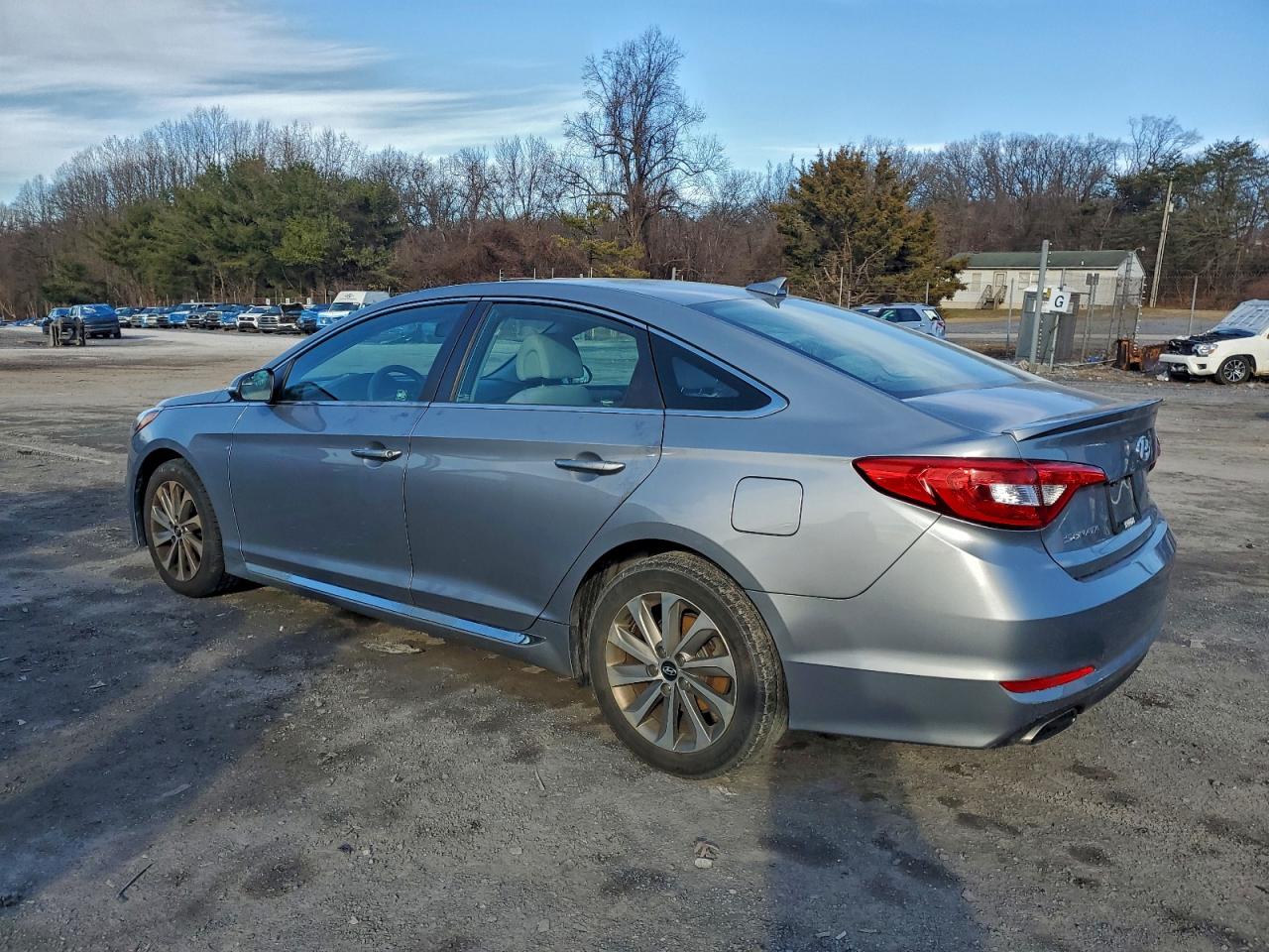 2017 HYUNDAI SONATA SPORT photo 2