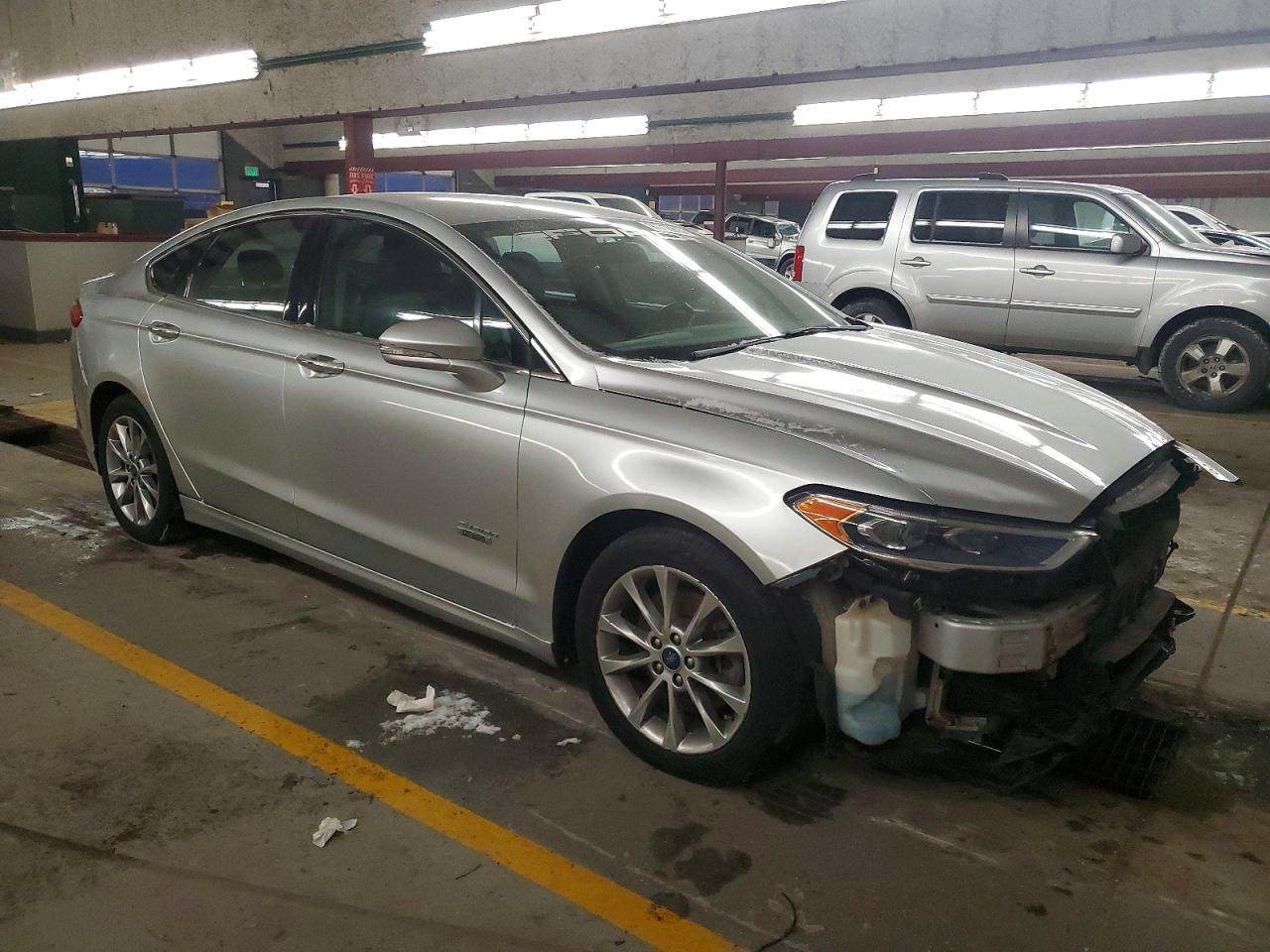 2017 FORD FUSION SE PHEV photo 4