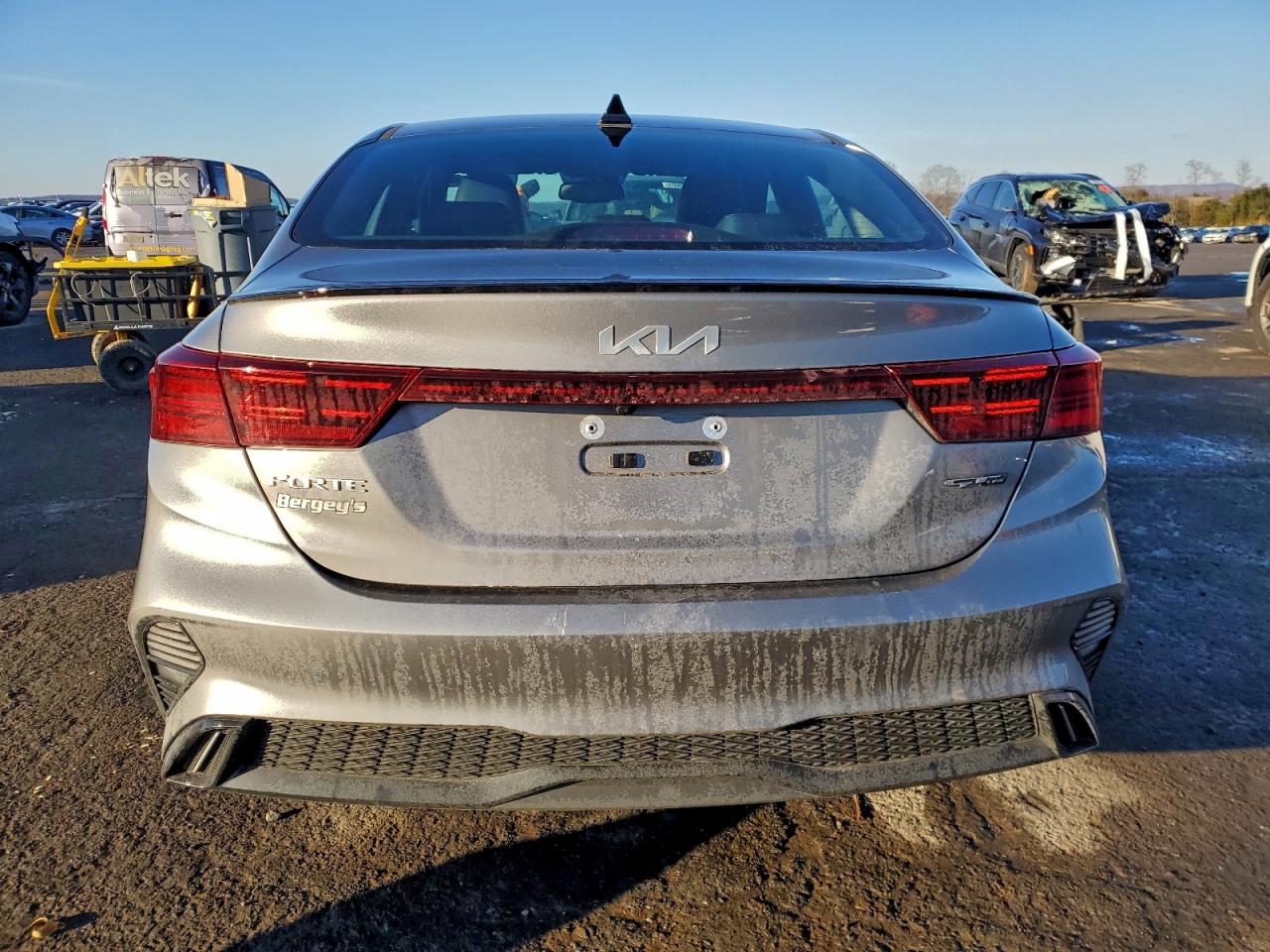 2023 KIA FORTE GT LINE photo 6