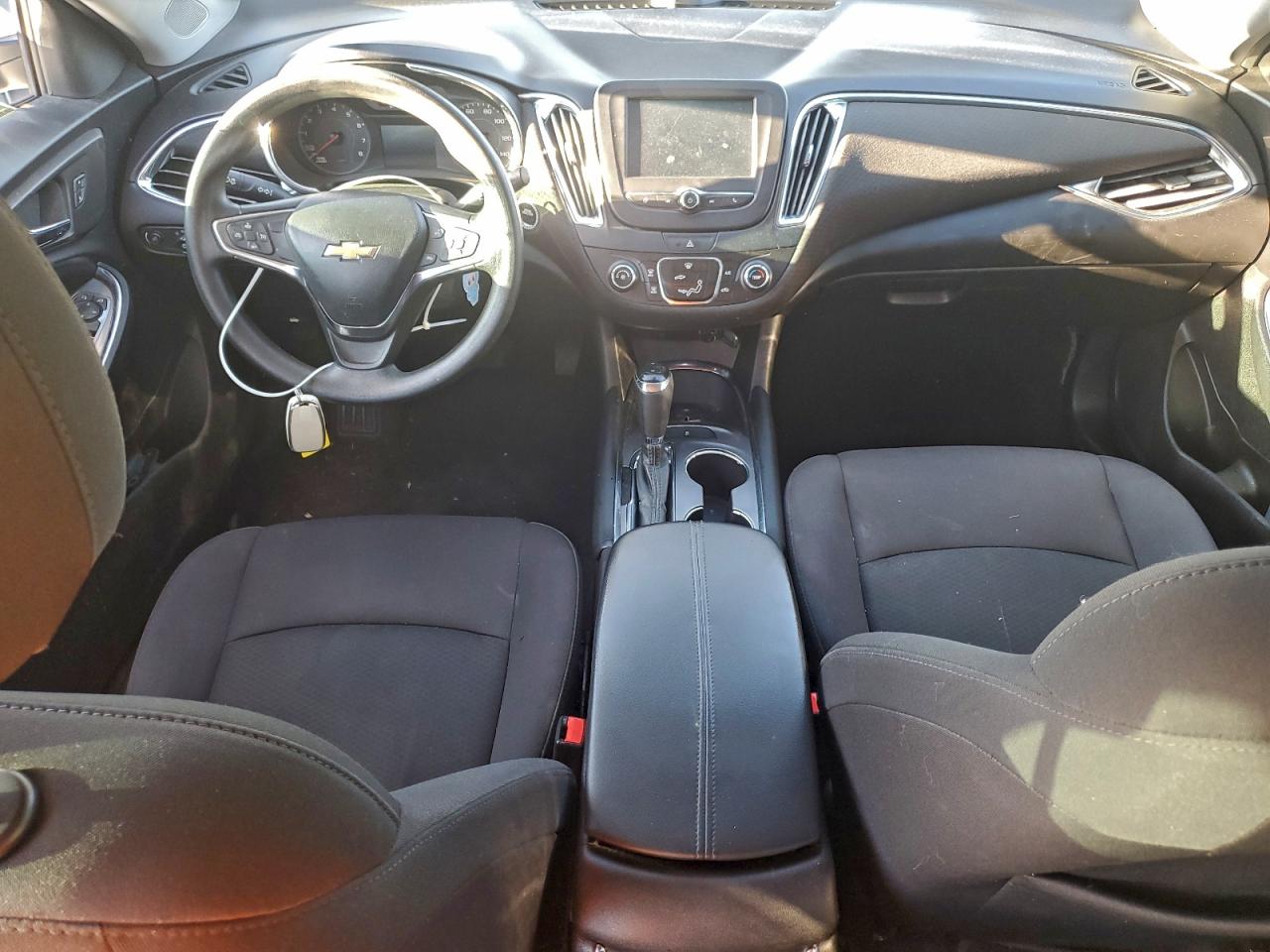2017 CHEVROLET MALIBU LT photo 8